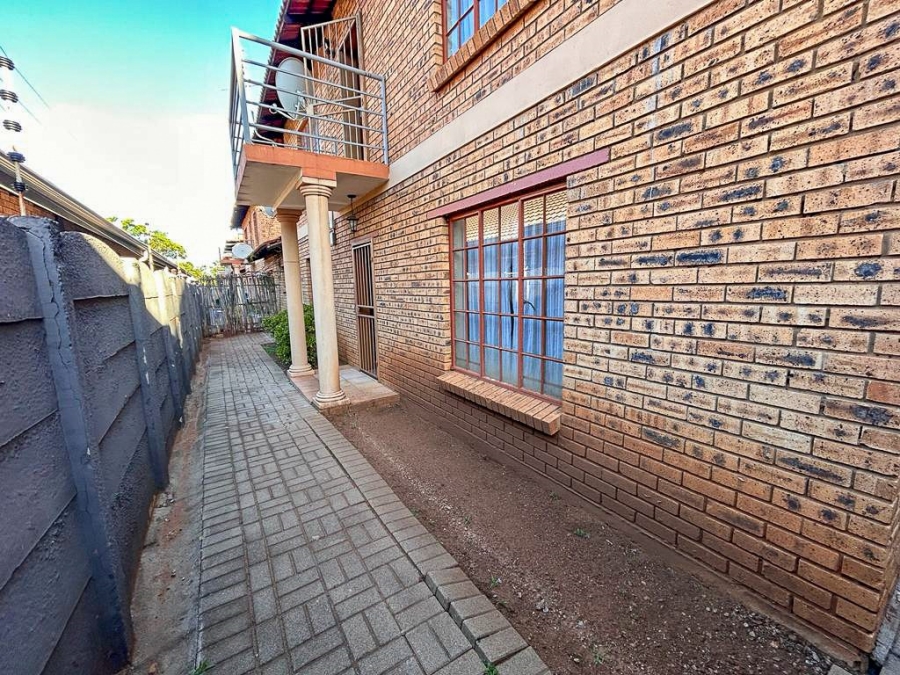 2 Bedroom Property for Sale in Die Bult North West